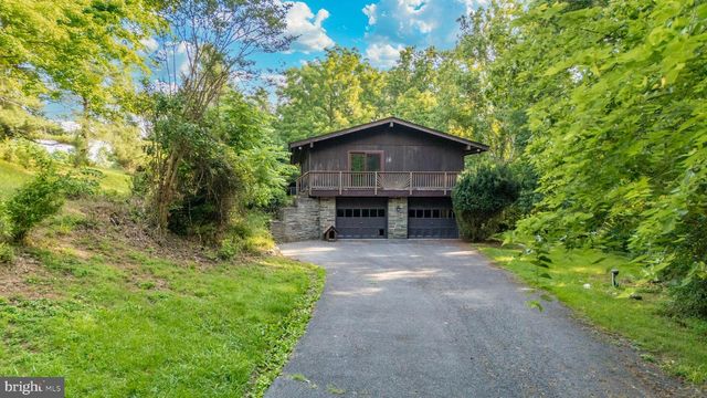 2748 BENNIES HILL RD, Middletown, MD 21769