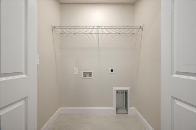 2169 SUTTON RIDGE AVENUE, Lakeland, FL 33810