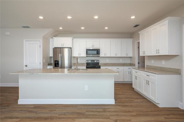 2169 SUTTON RIDGE AVENUE, Lakeland, FL 33810