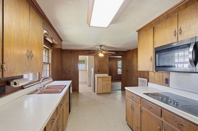 148 Wade Jennings Rd, Shelbyville, TN 37160