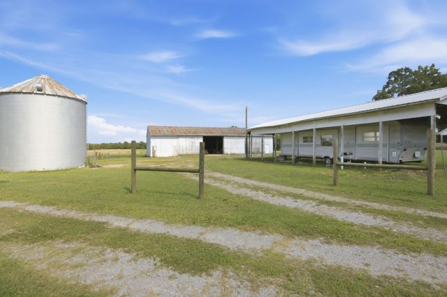 148 Wade Jennings Rd, Shelbyville, TN 37160