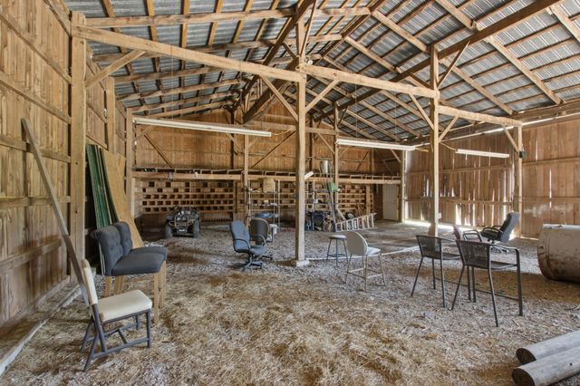 148 Wade Jennings Rd, Shelbyville, TN 37160