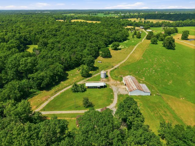 148 Wade Jennings Rd, Shelbyville, TN 37160