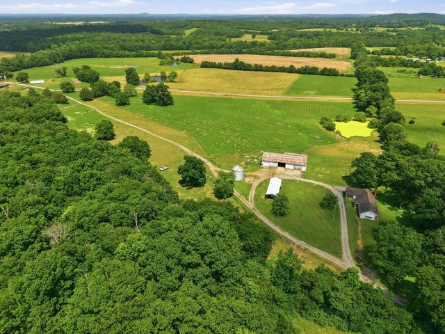 148 Wade Jennings Rd, Shelbyville, TN 37160