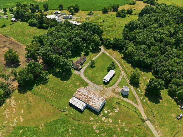 148 Wade Jennings Rd, Shelbyville, TN 37160