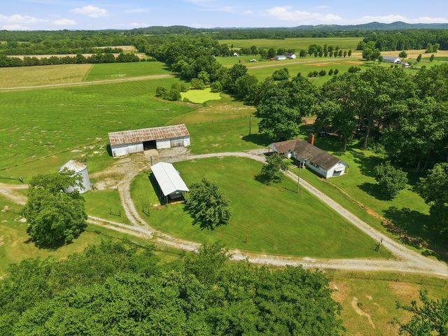 148 Wade Jennings Rd, Shelbyville, TN 37160