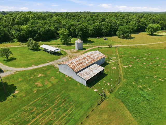 148 Wade Jennings Rd, Shelbyville, TN 37160
