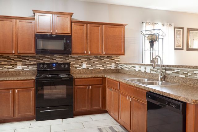1204 Bluff View Drive, Hutchins, TX 75141