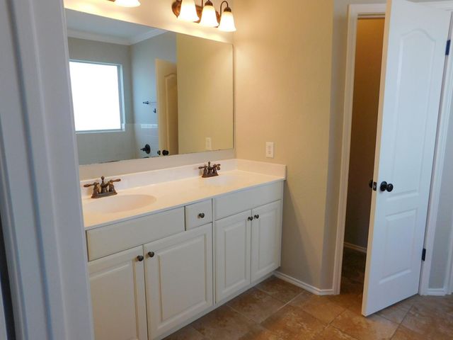 1411 Encino DR, Leander, TX 78641