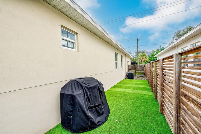 4301 W NASSAU STREET, Tampa, FL 33607