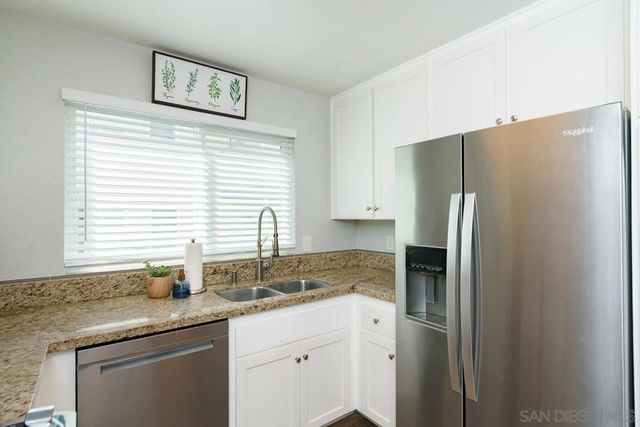 10760 N Magnolia Avenue B7, Santee, CA 92071
