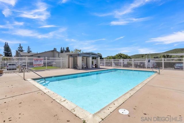 10760 N Magnolia Avenue B7, Santee, CA 92071