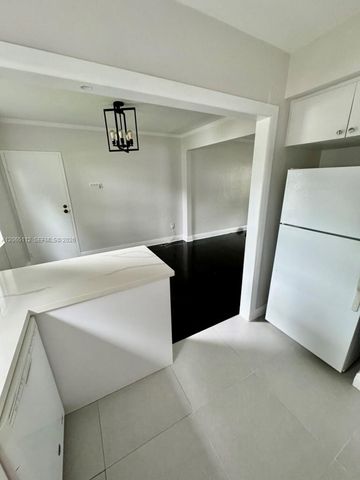 7740 SW 54th Ct 49A, Miami, FL 33143