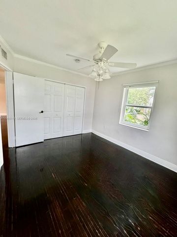 7740 SW 54th Ct 49A, Miami, FL 33143