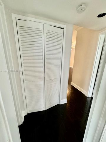 7740 SW 54th Ct 49A, Miami, FL 33143