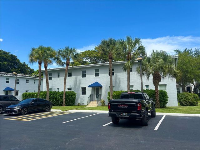 7740 SW 54th Ct 49A, Miami, FL 33143