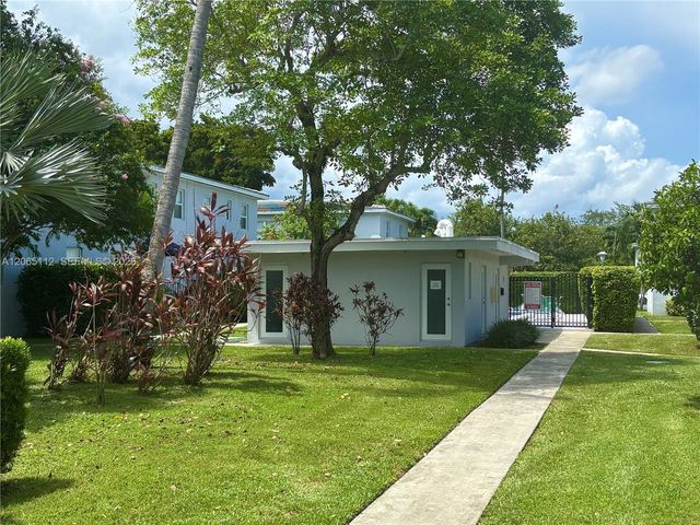 7740 SW 54th Ct 49A, Miami, FL 33143