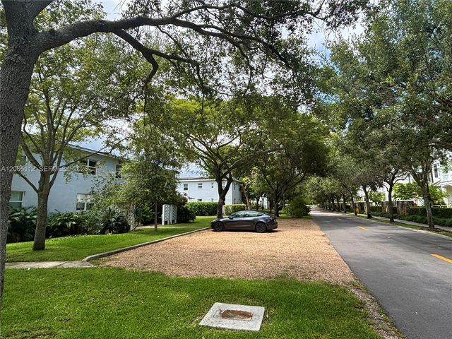 7740 SW 54th Ct 49A, Miami, FL 33143