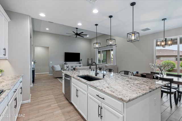 7672 W Sage Path, Marana, AZ 85658
