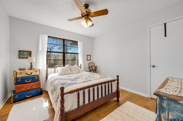 5730 E FM 323, Palestine, TX 75801