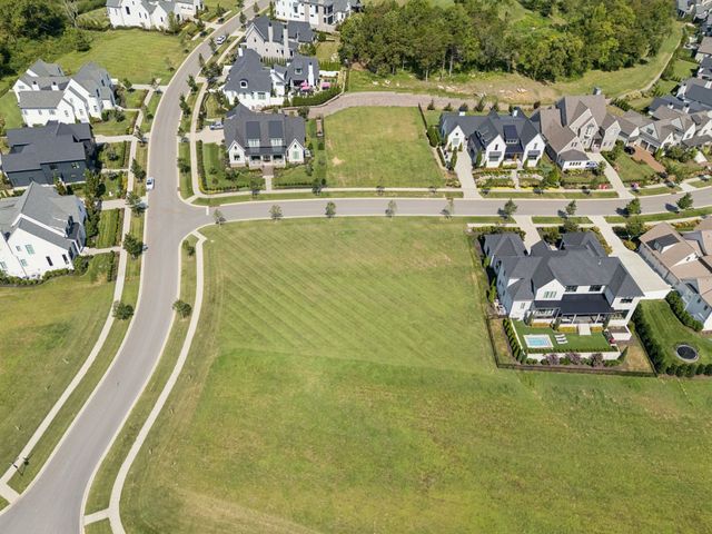 9000 Passiflora Ct, College Grove, TN 37046