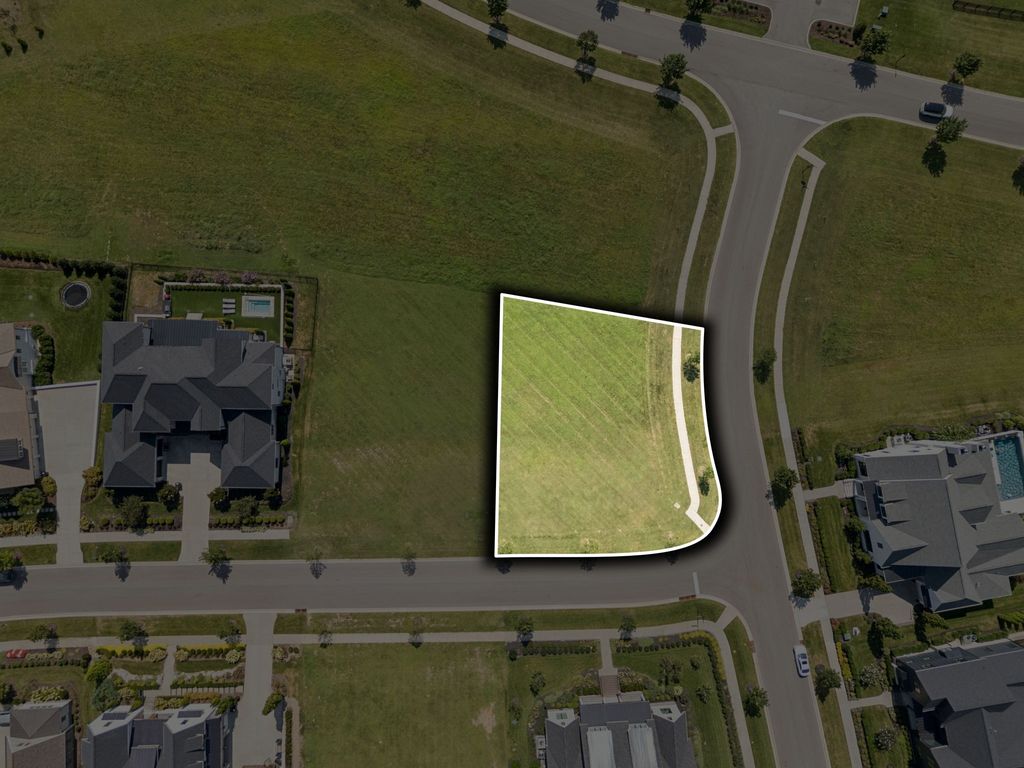 9000 Passiflora Ct, College Grove, TN 37046