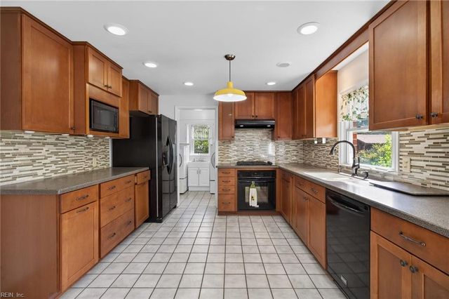 505 Woodbridge CT, Chesapeake, VA 23322