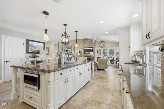 1085 Paquita Street, Camarillo, CA 93012