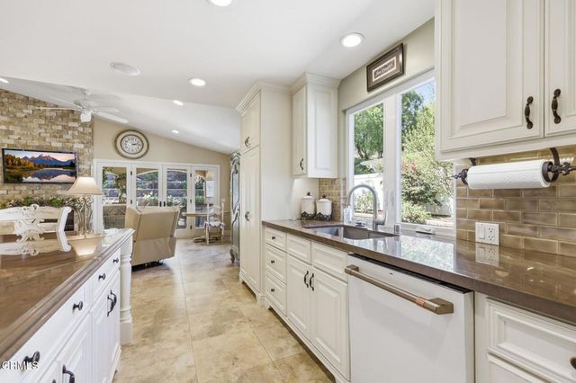 1085 Paquita Street, Camarillo, CA 93012