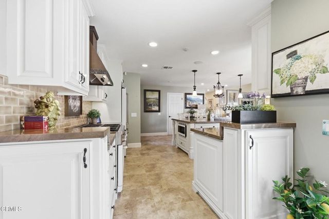 1085 Paquita Street, Camarillo, CA 93012