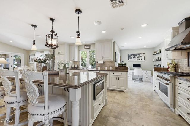 1085 Paquita Street, Camarillo, CA 93012