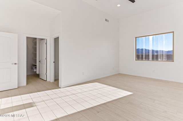 1144 N Range Rider Place, Vail, AZ 85641