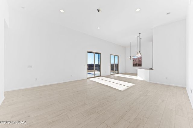 1144 N Range Rider Place, Vail, AZ 85641