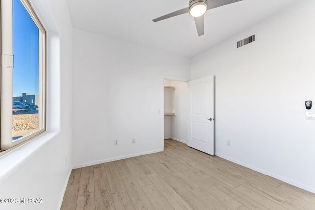 1144 N Range Rider Place, Vail, AZ 85641