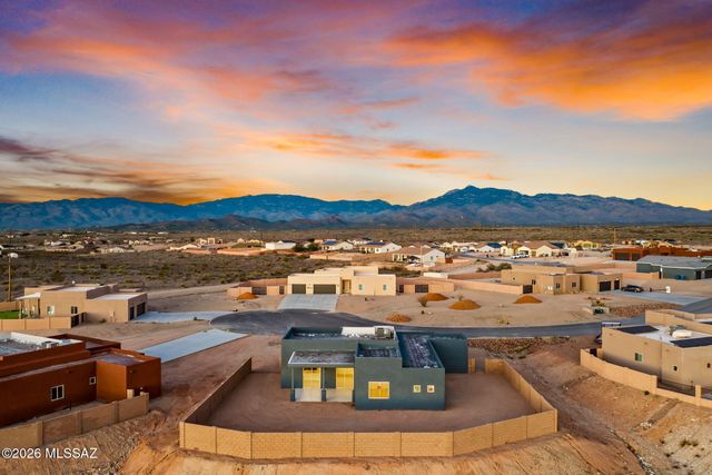 1144 N Range Rider Place, Vail, AZ 85641