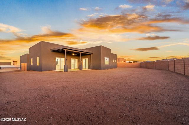 1144 N Range Rider Place, Vail, AZ 85641