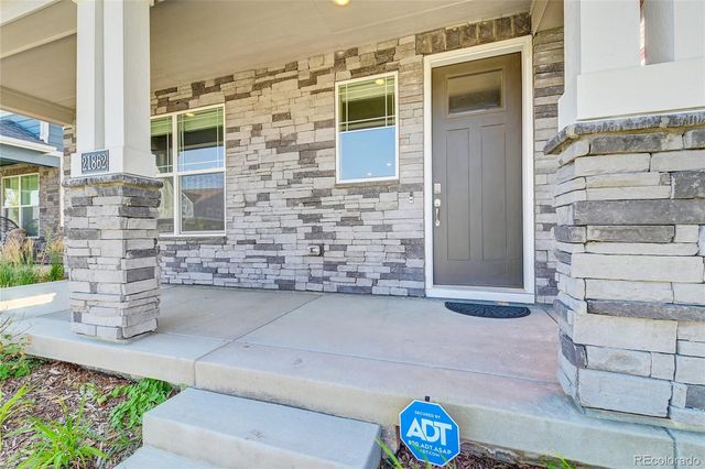 21862 E 8th Avenue, Aurora, CO 80018