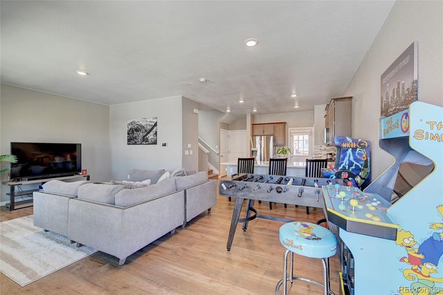 21862 E 8th Avenue, Aurora, CO 80018