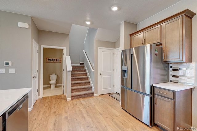 21862 E 8th Avenue, Aurora, CO 80018