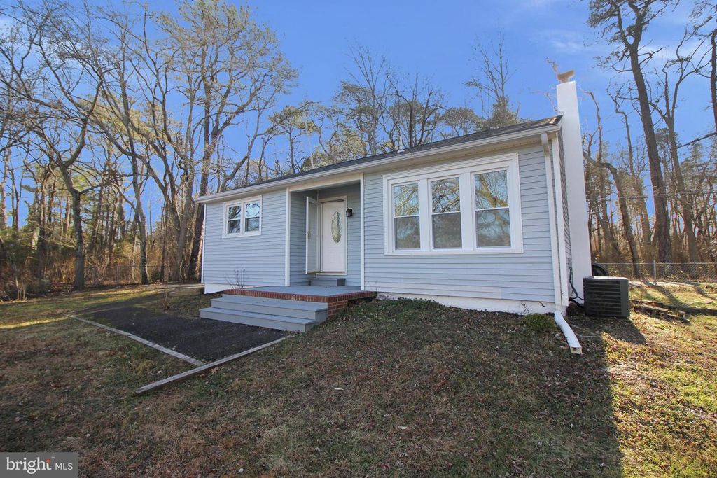 55 COLUMBUS AVE, Browns Mills, NJ 08015