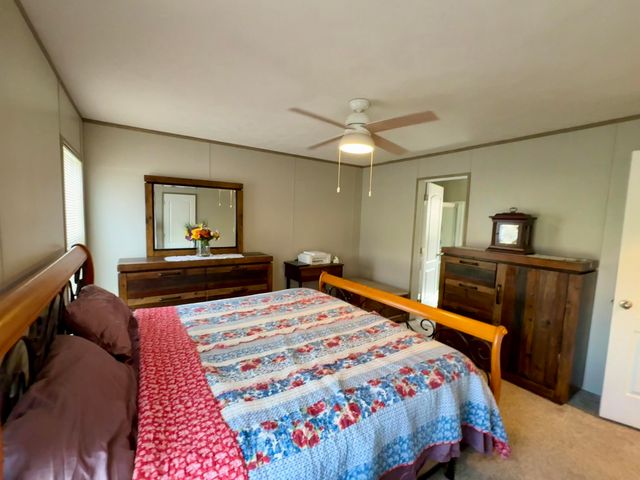 346 Turkey Loop, East Bernstadt, KY 40729