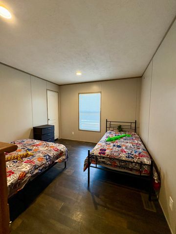 346 Turkey Loop, East Bernstadt, KY 40729