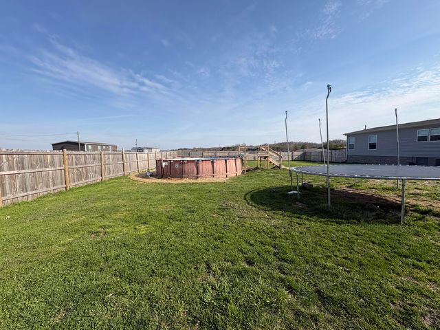 346 Turkey Loop, East Bernstadt, KY 40729