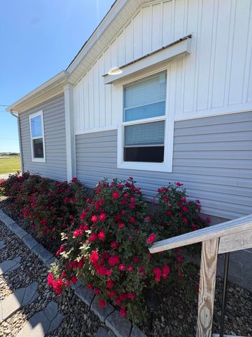 346 Turkey Loop, East Bernstadt, KY 40729