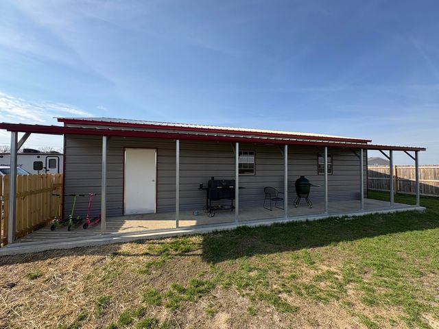 346 Turkey Loop, East Bernstadt, KY 40729