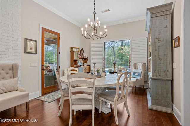 711 S Chickasaw Drive, Flowood, MS 39232