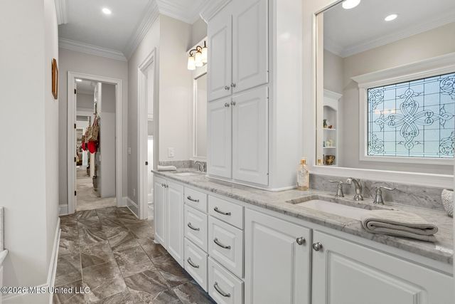 711 S Chickasaw Drive, Flowood, MS 39232