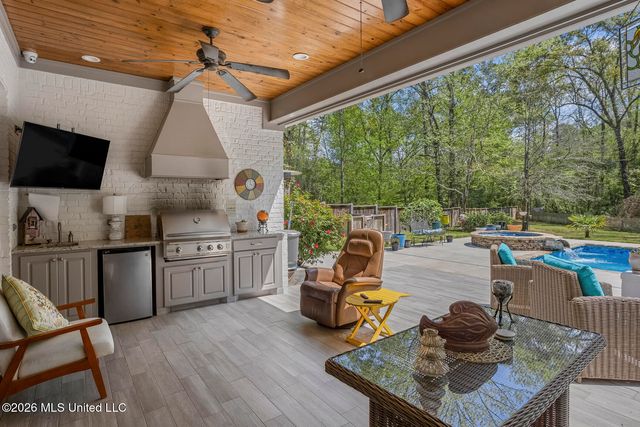 711 S Chickasaw Drive, Flowood, MS 39232