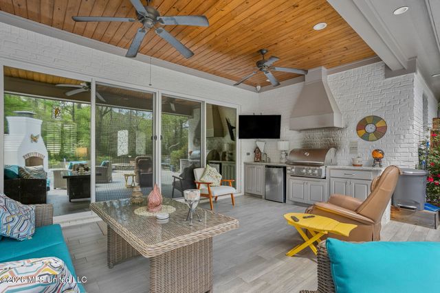 711 S Chickasaw Drive, Flowood, MS 39232