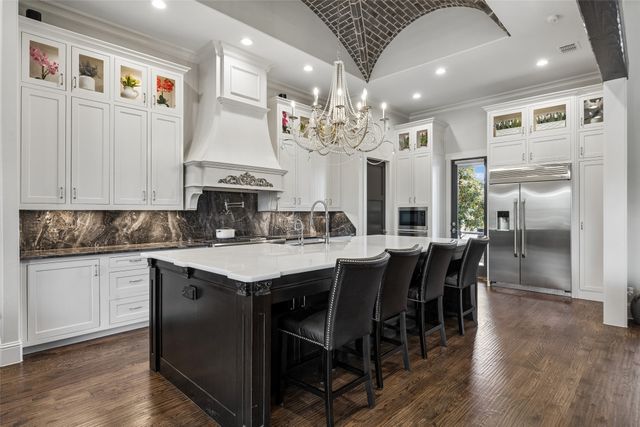 317 Knights Trail, Heath, TX 75032